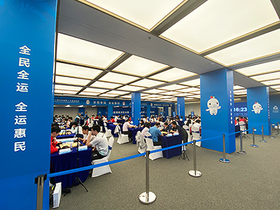 図1：決勝は新設された深圳棋院で行われた。