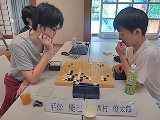 最強位戦の準決勝戦、平松さんと西村さんの同大学対決