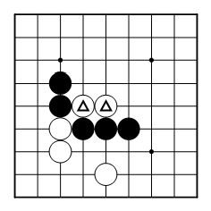 アタリにせず、相手の石の対角線上に打つ