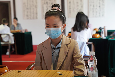 図4：中国の最年少女流棋士 徐海哲初段（12歳）